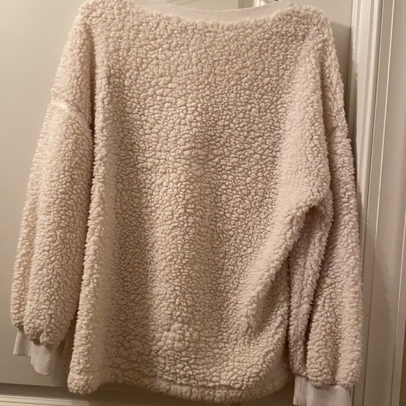 White Sherpa Top - Picture 2 of 2